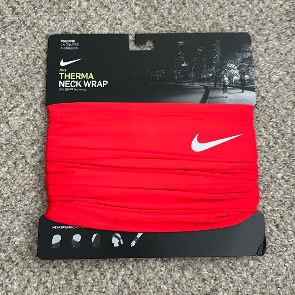 Nike Therma Neck Wrap